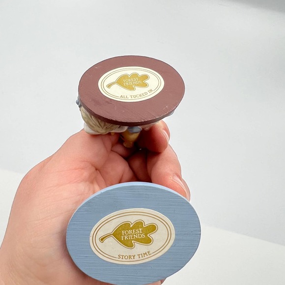 Vintage Avon Forest Friends Miniature Story Time All Tucked In Mouse Figurines - Picture 4 of 7